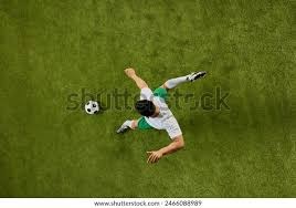 哈兰德自曝：女友看球看到“吐”，靠烹饪、玩游戏维系感情