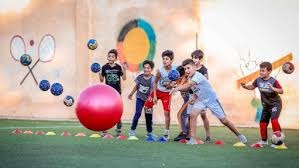 曼联选帅内部有分歧名帅难觅，或重演朗尼克模式！索帅愿再次救火